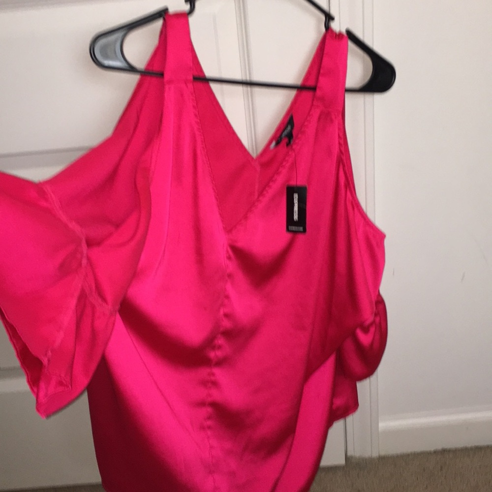 EXPRESS Cold Shoulder BLOUSE